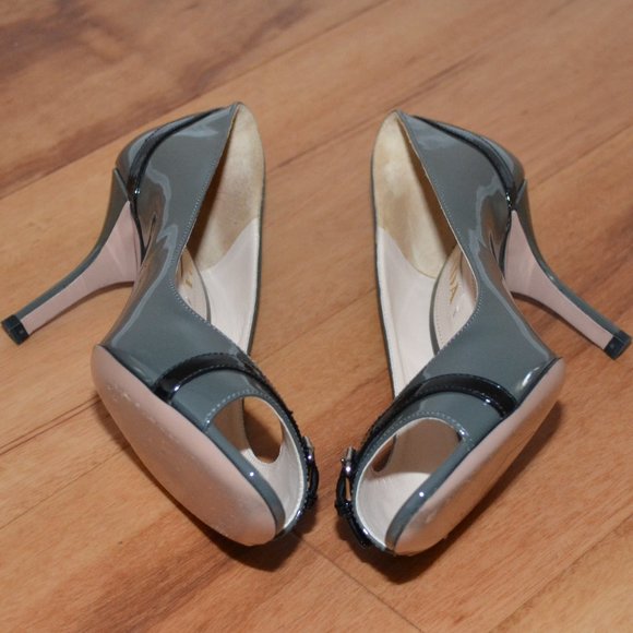 Prada Calzature Donna Patent leather Nebbia Gray Peep Toe Pumps Italy - Picture 8 of 15
